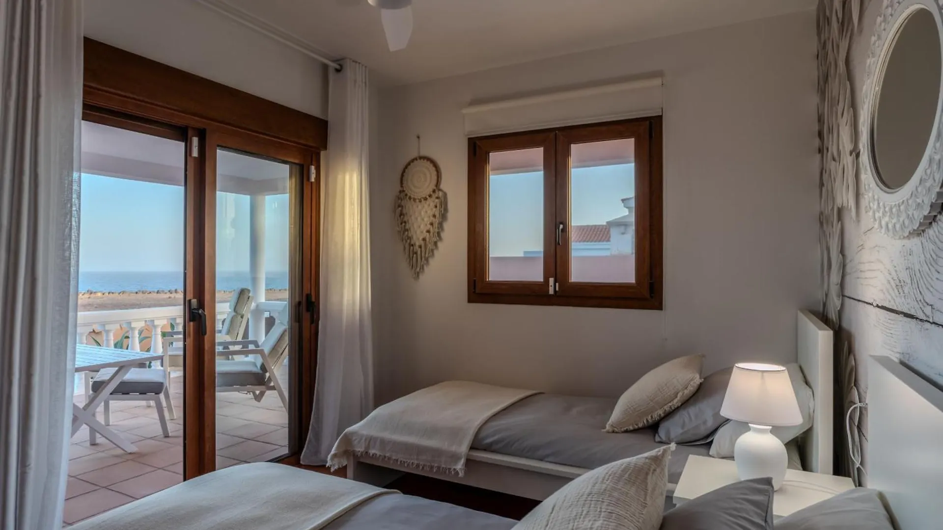 Villa Atlantica - Cliffside Retreat Antigua   Antigua (Fuerteventura)